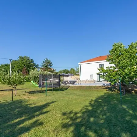 Karina Grubine, Imotski Villa *