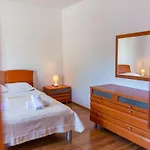 Karina Grubine, Imotski Vila Grubine