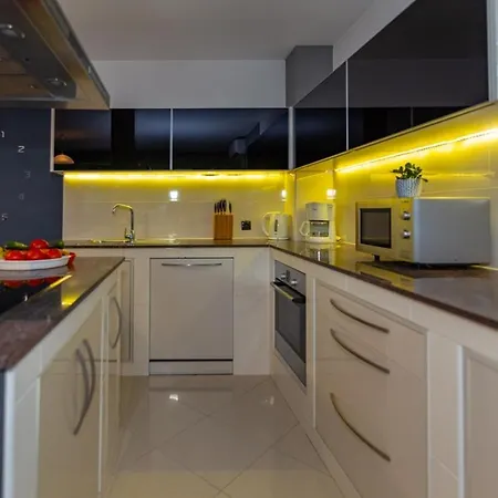 Karina Grubine, Imotski * Grubine